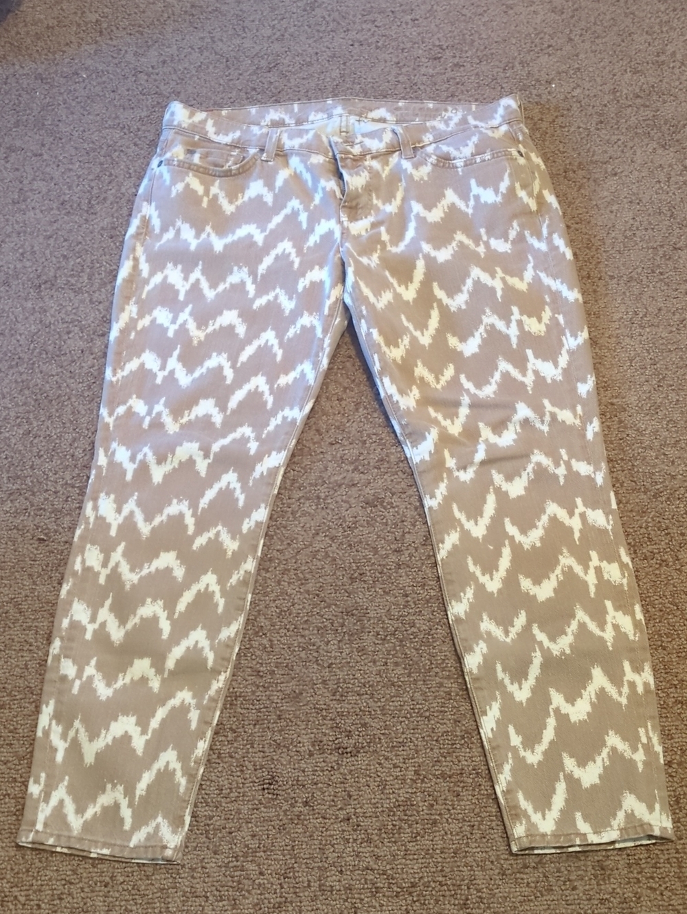 7 For All Mankind Taupe and White Patterned Skinny Pants